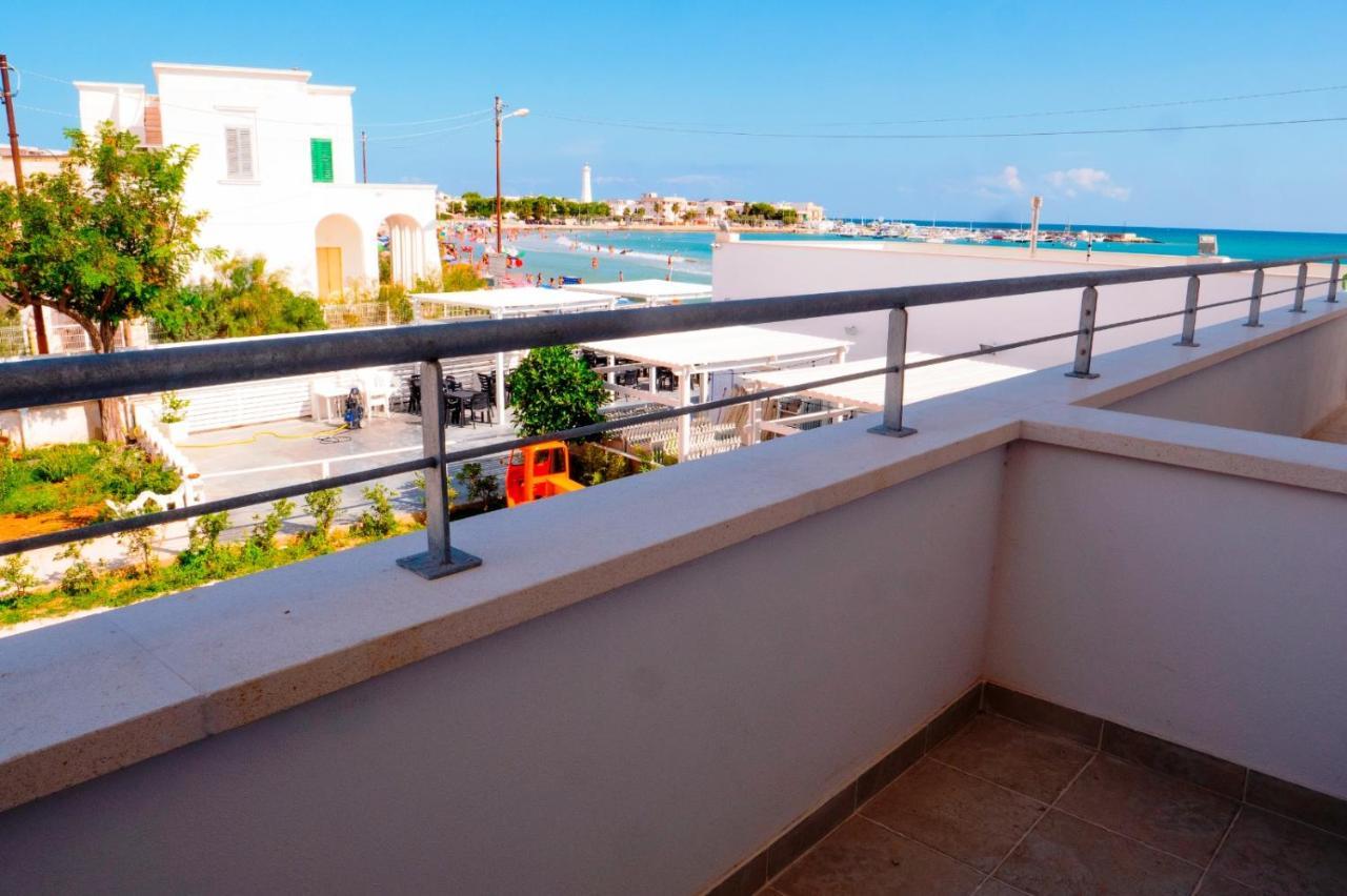 B&B A Un Passo Dal Mare Torre Canne Bagian luar foto