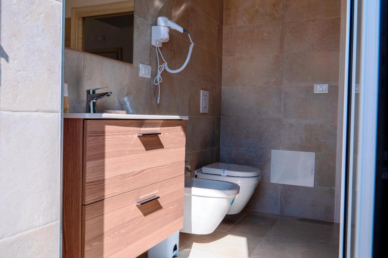B&B A Un Passo Dal Mare Torre Canne Bagian luar foto