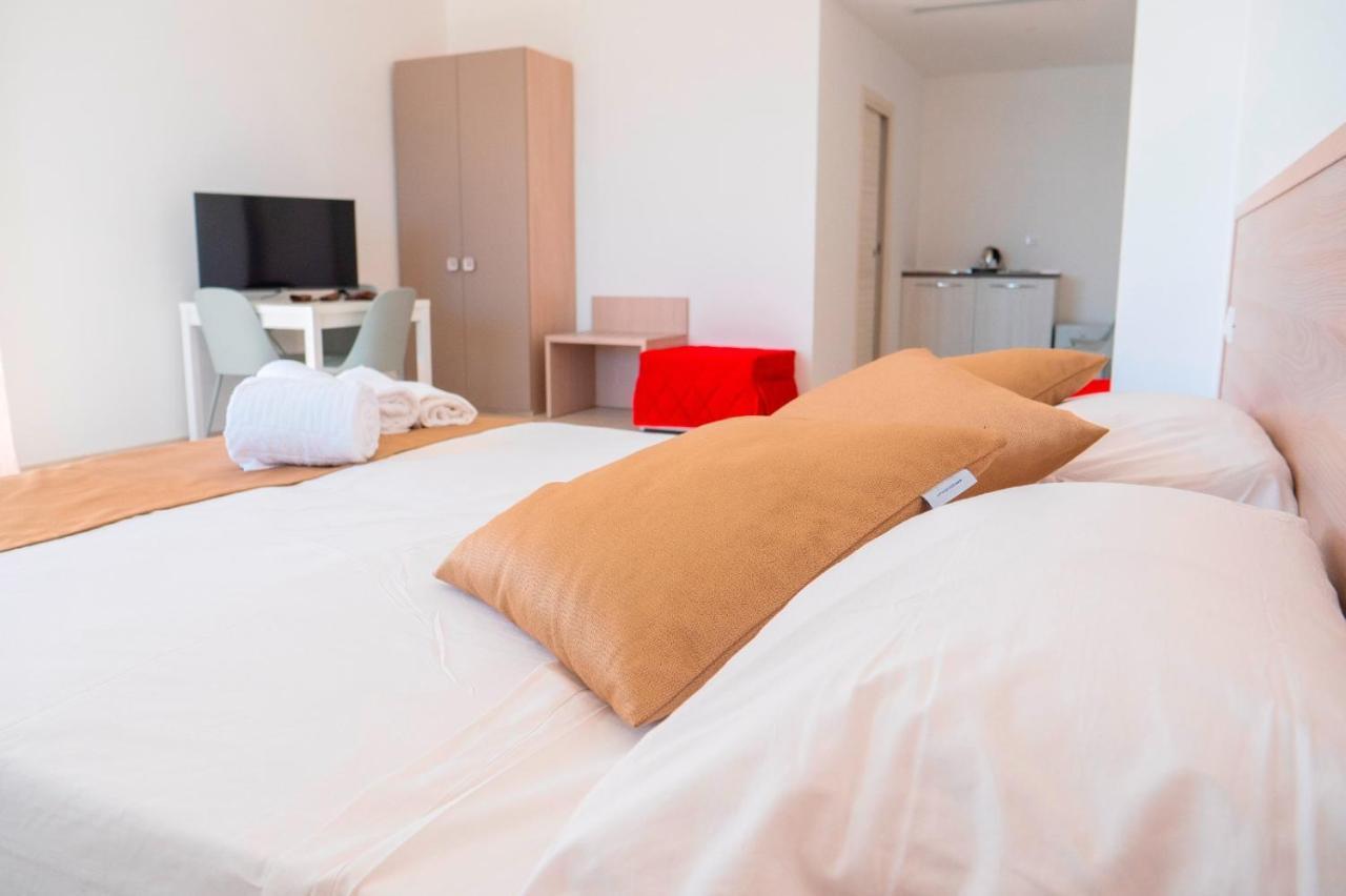 B&B A Un Passo Dal Mare Torre Canne Bagian luar foto