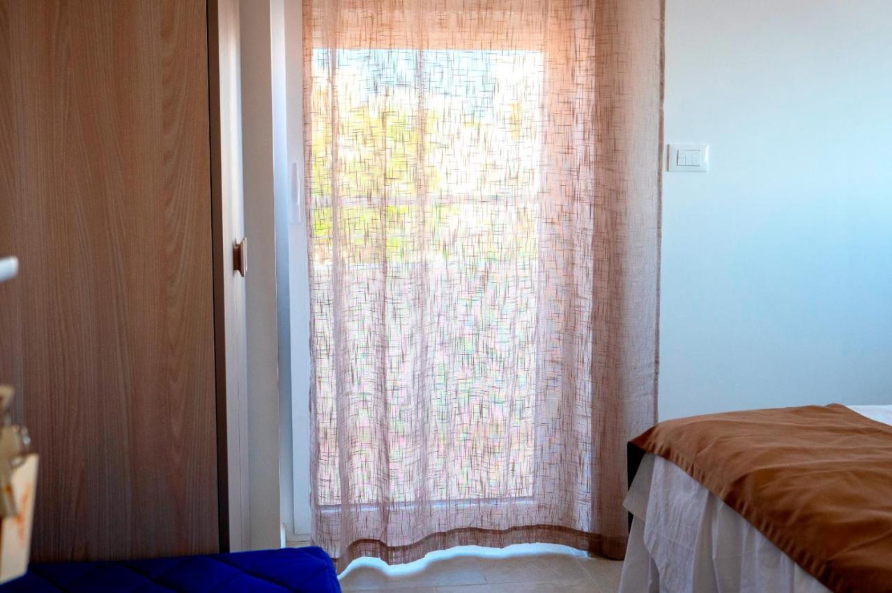 B&B A Un Passo Dal Mare Torre Canne Bagian luar foto