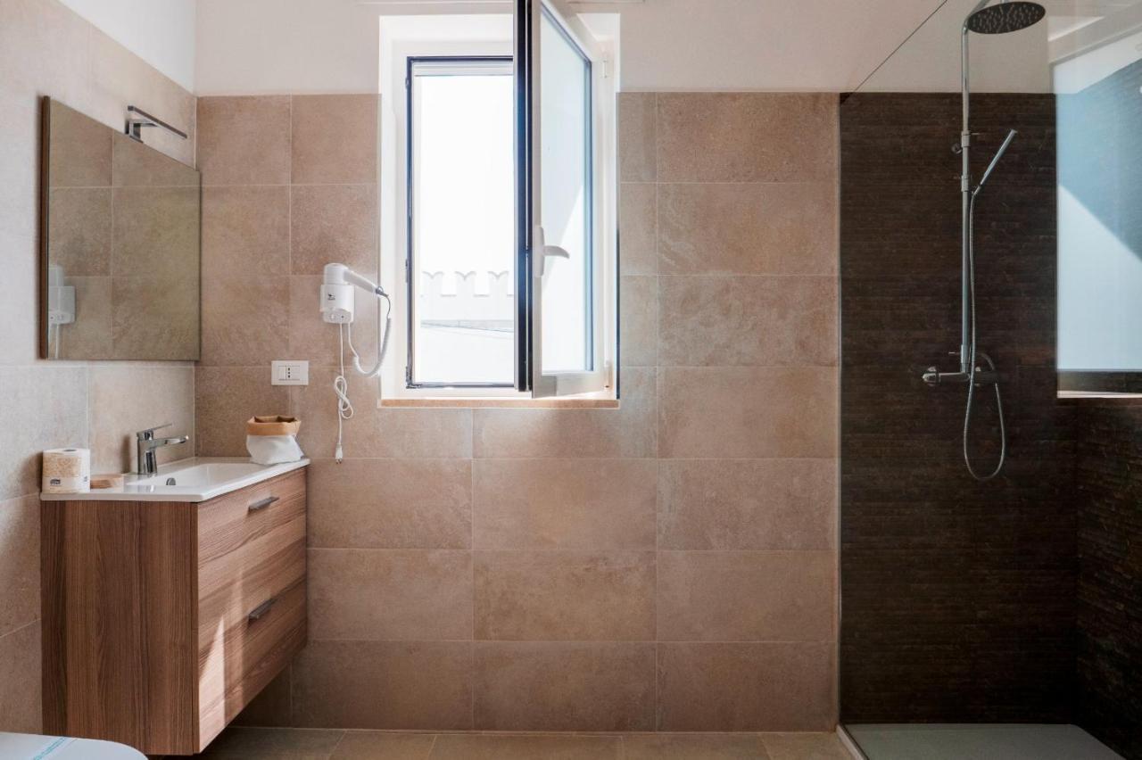 B&B A Un Passo Dal Mare Torre Canne Bagian luar foto